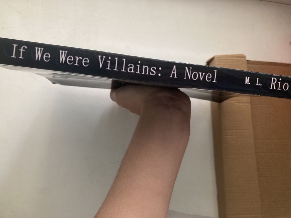 Продаю новую книгу If We Were Villains на английском языке