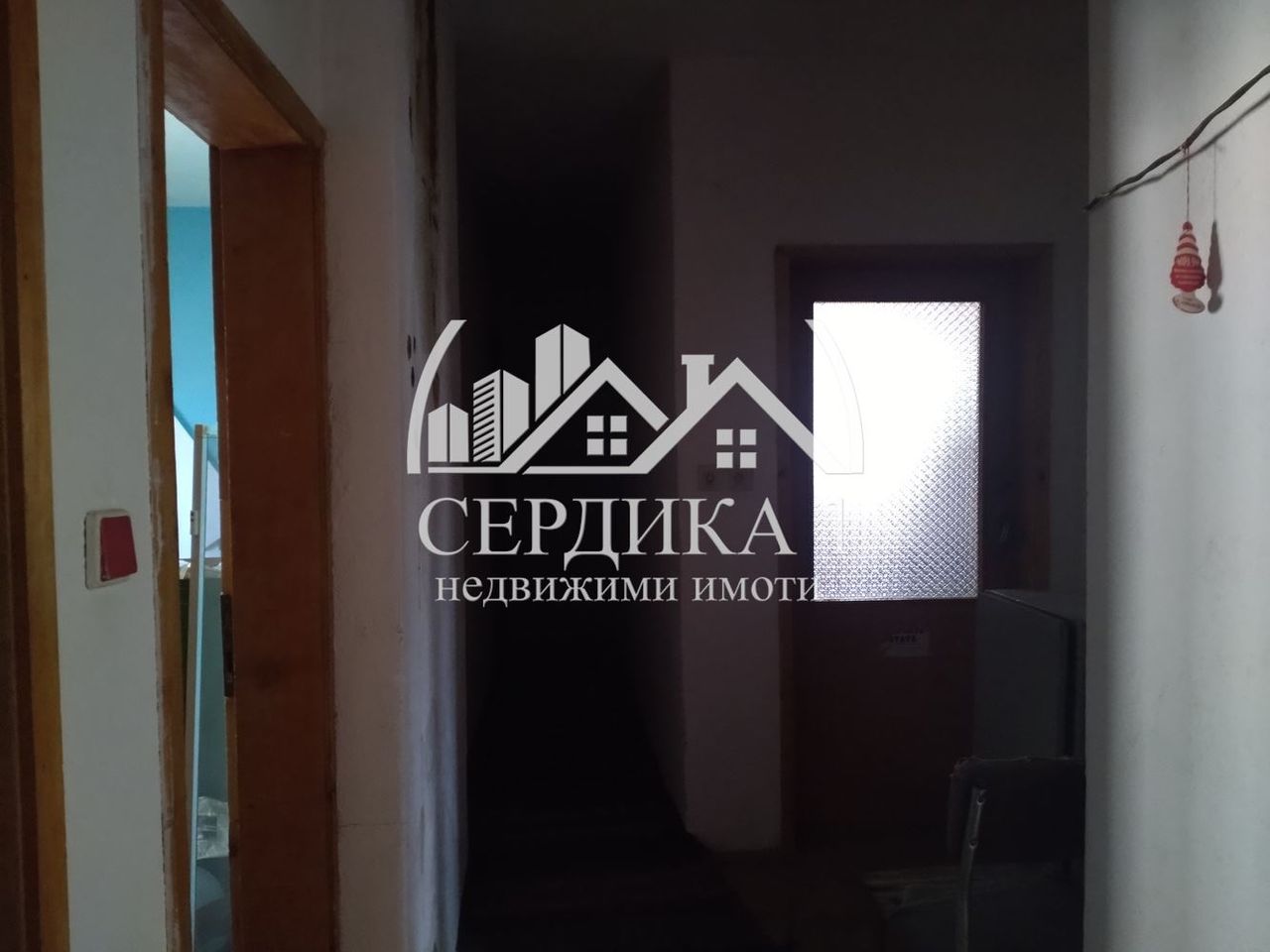Продава се Тристаен апартамент в Благоевград, Широк център - 117 кв.м за 640 €/кв.м - Снимка #3