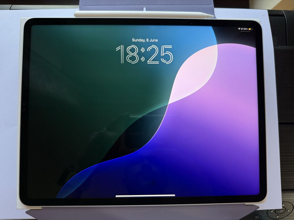 iPad Pro 12.9” 5th Gen • M1 • 128 GB • stare bună