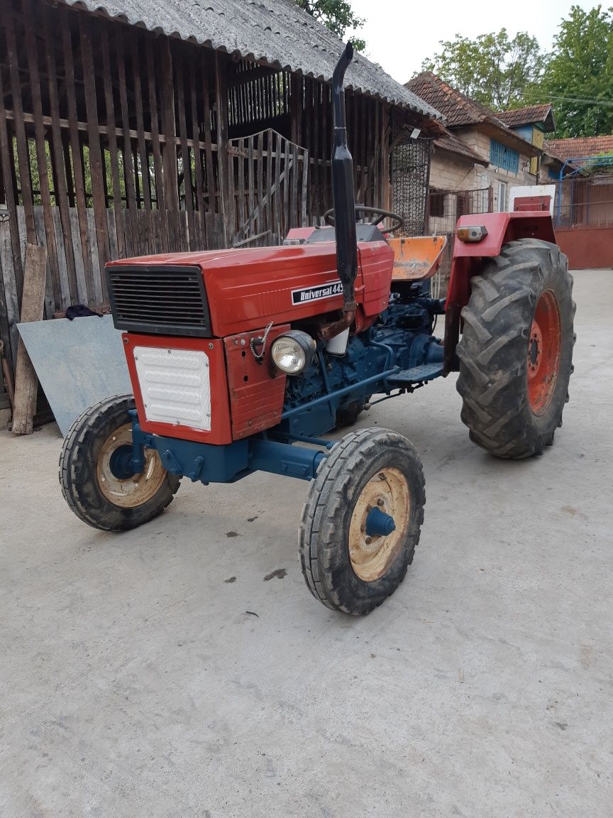 Tractor universal utb 445