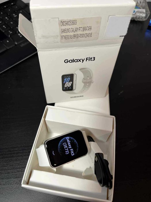 Bratara fitness Samsung Galaxy Fit 3 SILVER