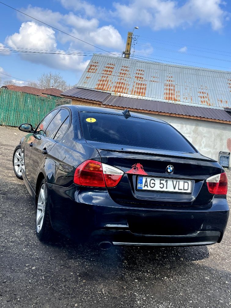 Vând sau schimb BMW e90  an 2006