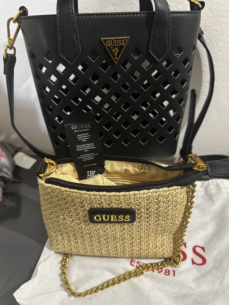 Малка чантичка Guess