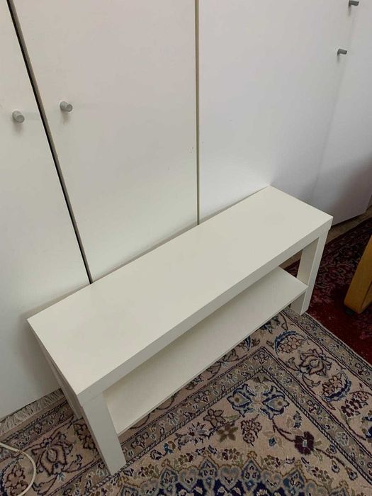 Masa cu raft de depozitare ikea stare foarte buna