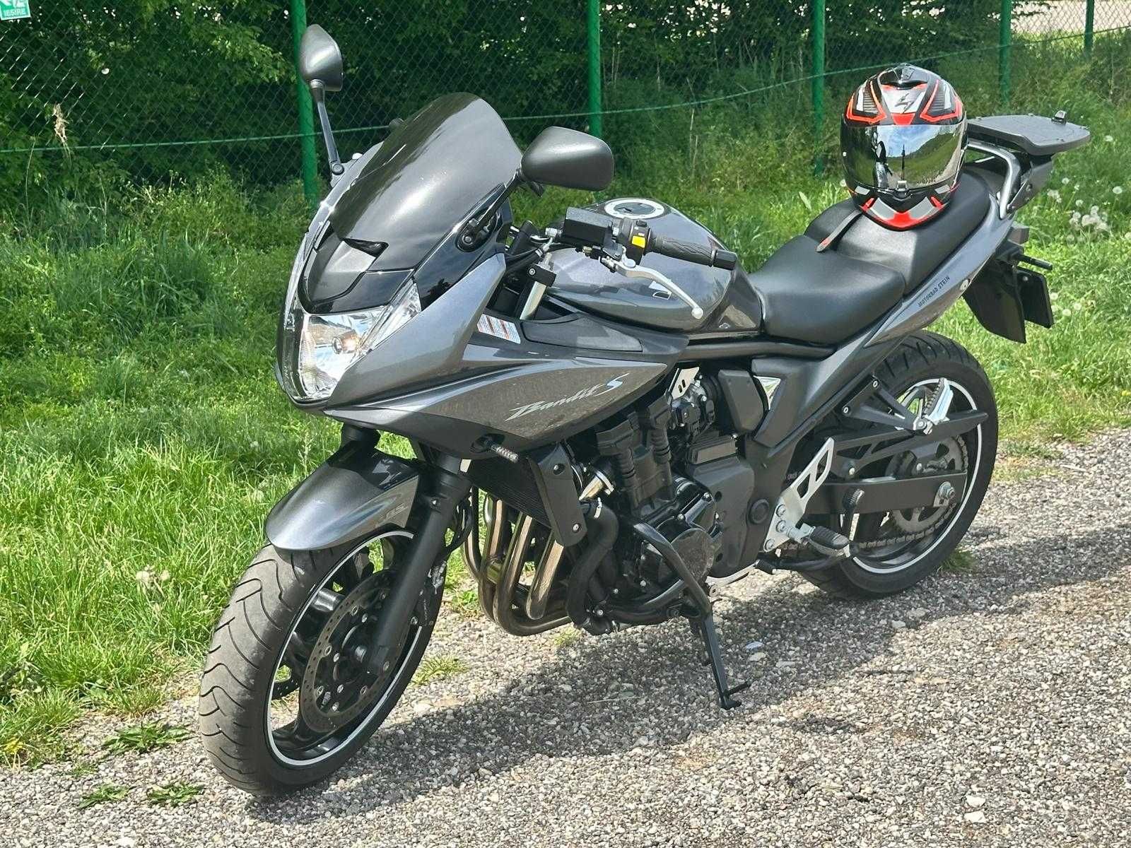 Suzuki / GSF650SA / WVCZ 7 / AN  14.06.2011 ,656 cm )