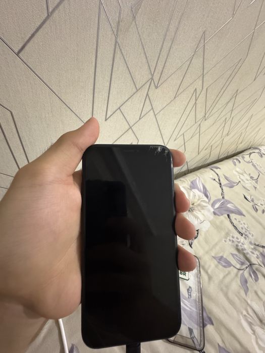 Iphone XR 64ГБ 80%