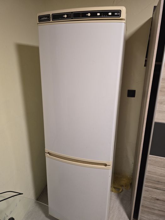 Хладилник в добро състояние