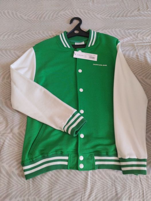 Новый мужской бомбер