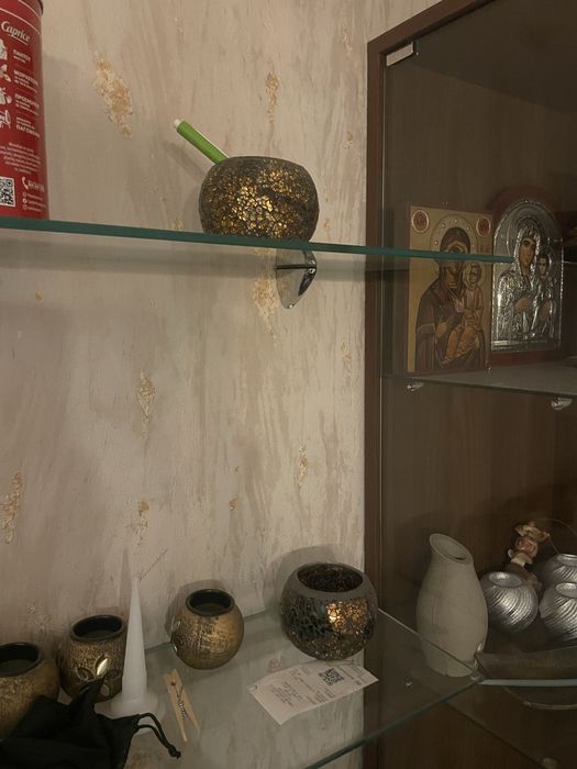 Продавам коплект полилеи, абажури