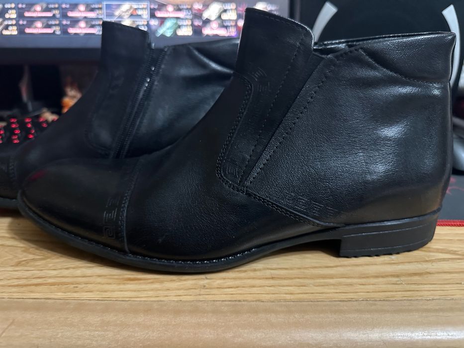 Кожанные полусапожки мужские ETOR