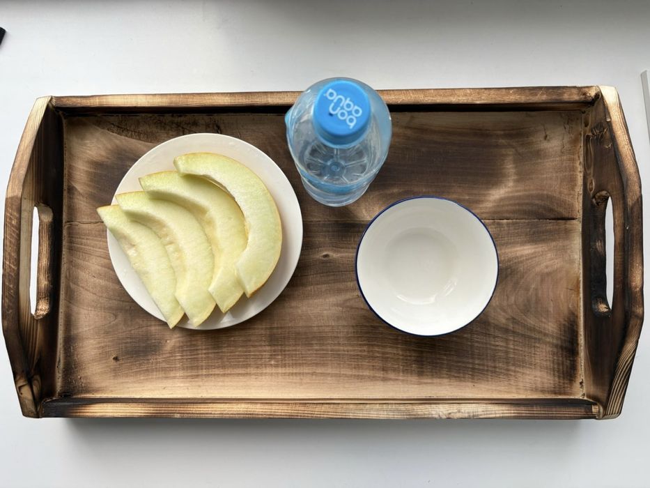 Продам Столик-поднос