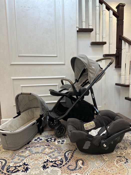 Коляска в 3 в 1 от фирмы joie