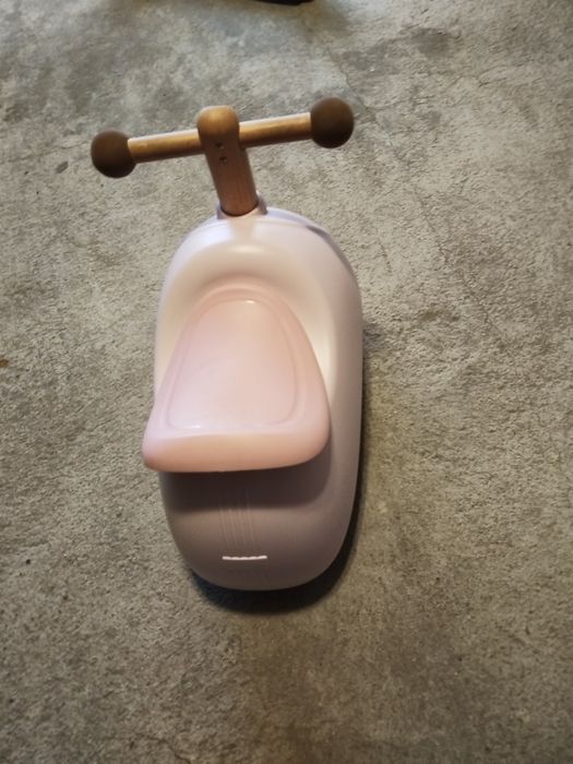 Sizzy Pink
Количка за яздене