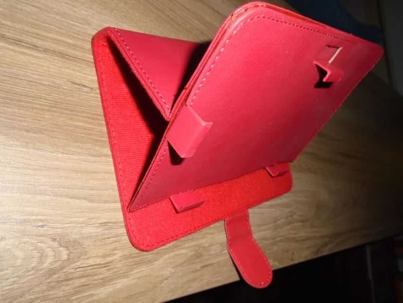 Husa rosie, noua pentru tablete