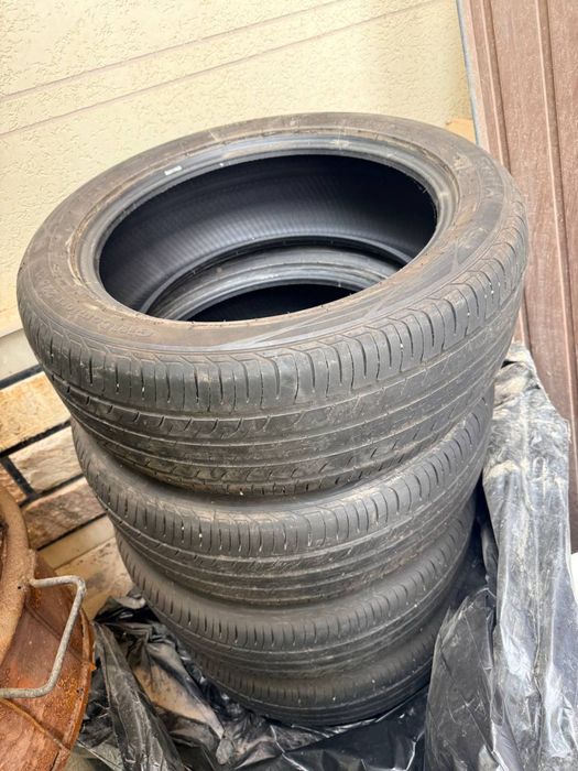 Giti 235/50/19 б/у