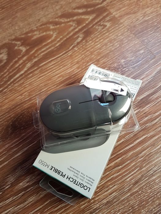 Vind tastatură logi,aproape nouă,nu răspund la mesaje