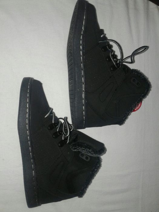 Ghetute tip adidas, cu captuseala imblanita, m. 33, Victory,negre, noi