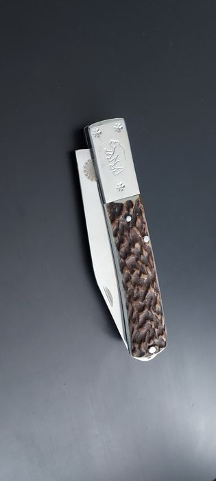 Briceag ascutit bine/cutit/brisca ascutita