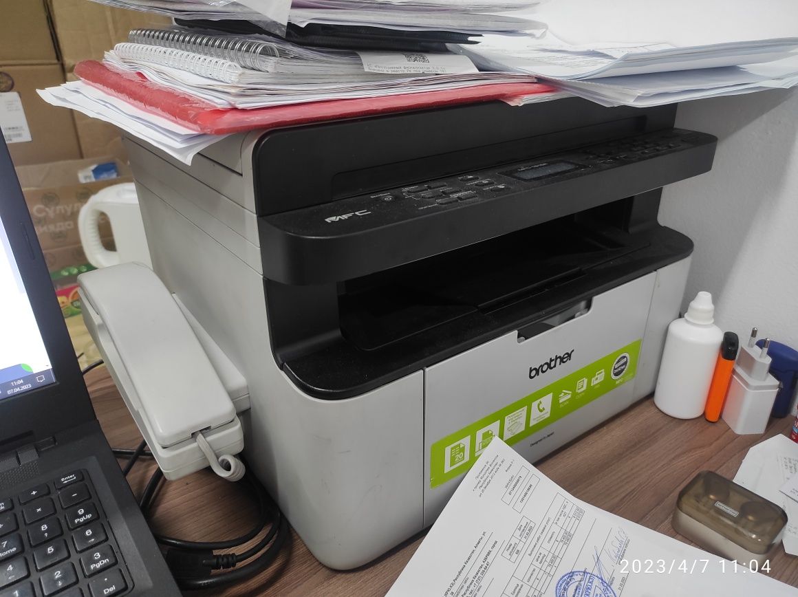 Продам МФУ - принтер сканер ксерокс - в рабочем состоянии