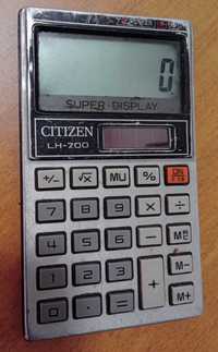 Калкулатор ,,CITTIZEN,,С големи цифри.Батерии и солар.