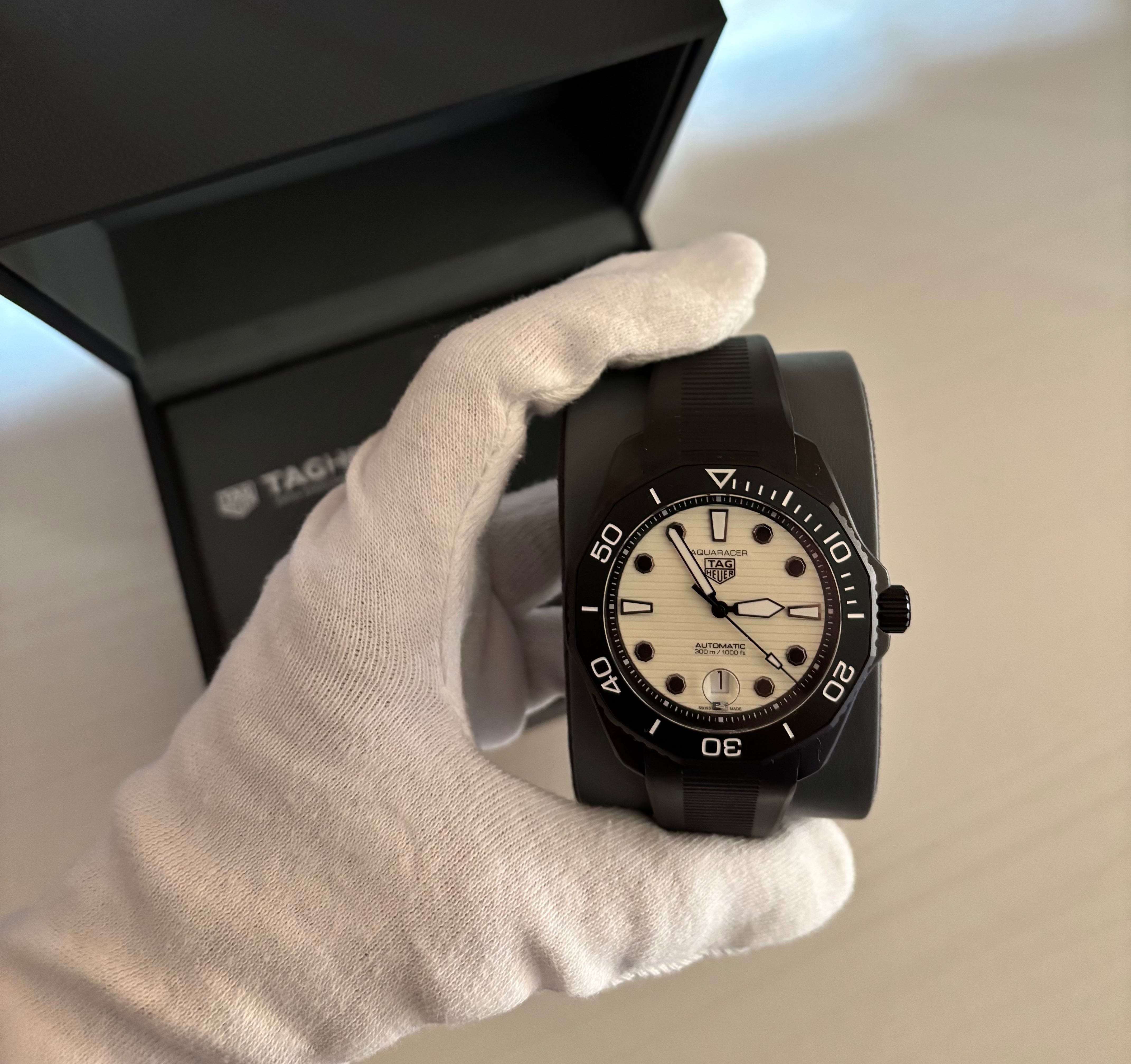TAG Heuer Aquaracer Professional 300 Nightdiver (WBP201D.FT6197)