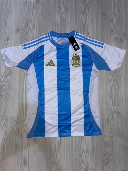 Vand Tricou Argentina