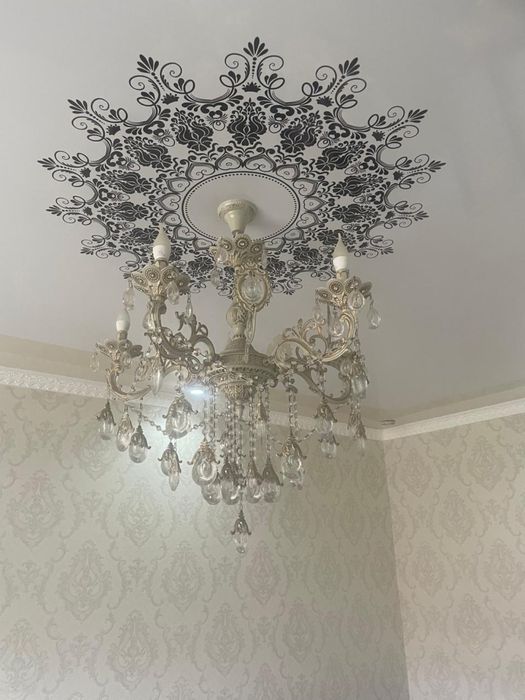 Продам люстру не дорого