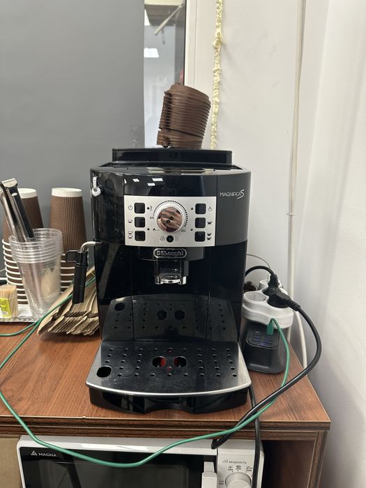 Кофемашина сатылады. Delonghi Ecom.