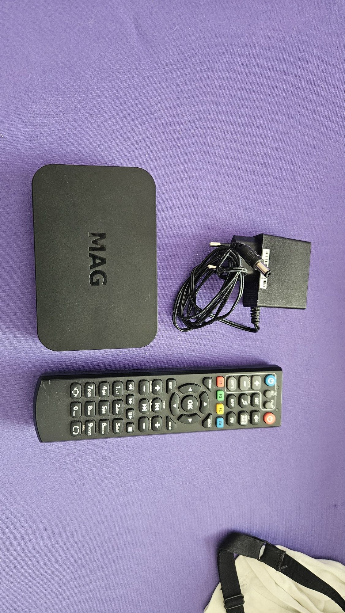 Приемник за IPTV Mag 322