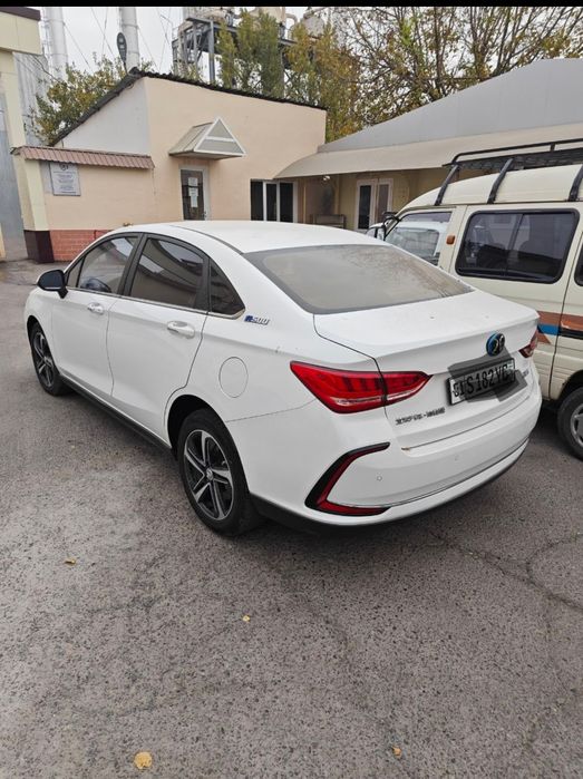 Baic EU5 2020 yil elktor kiraskasi toza