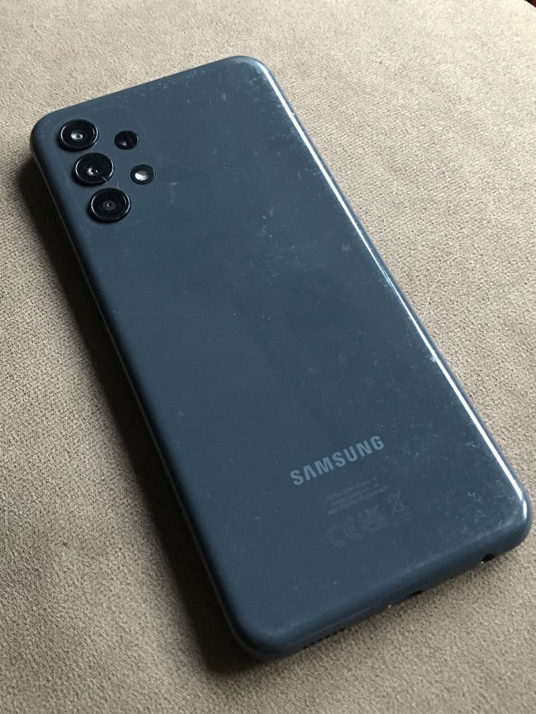 Samsung A13 телефон