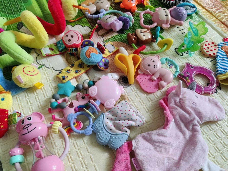 Lot jucării 0-6 luni