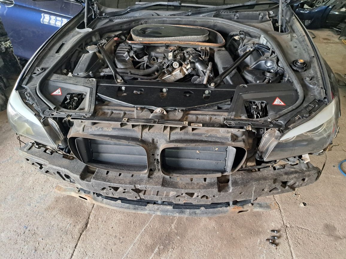 Trager tragher calandru hota complet bmw f10 f11 seria 5 2.0 d n47