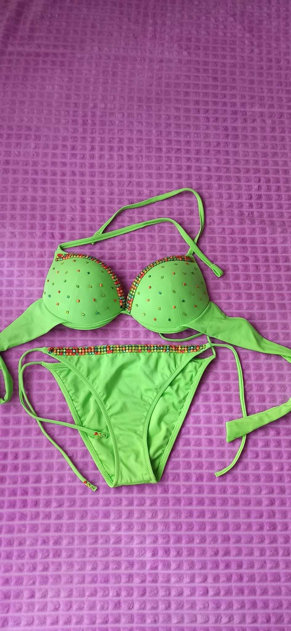 Costum de baie verde Calzedonia din 2 piese, slip L-44, sutien S