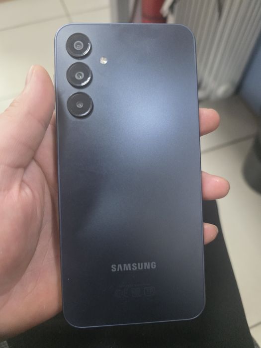 Продам самсунг а16.