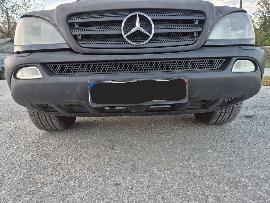 Предна броня Мерцедес МЛ W163 Mercedes ML W163 черна