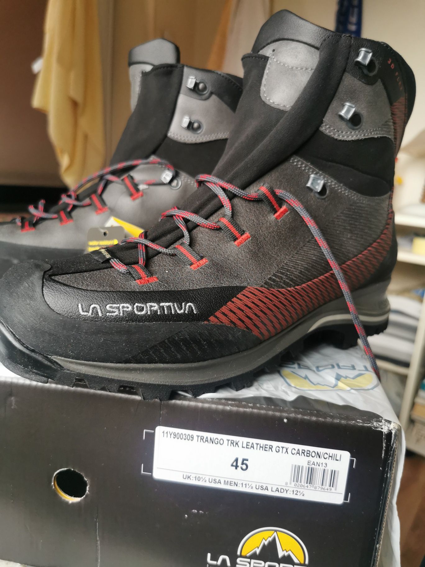 La Sportiva TRANGO TRK LEATHER GTX, Carbon - Chili EUR 45