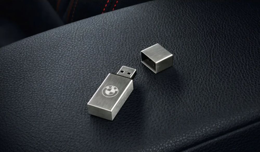Stick USB actualizare hărți navigație Europa de Est (2024) - BMW