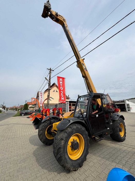 Incarcator telescopic Telehendler Caterpillar th407