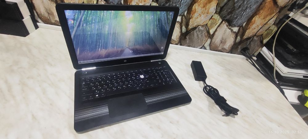 Мощный ноутбук core i5 7th.