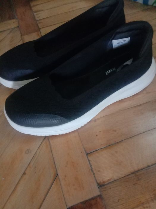 Черные слипоны европейского бренда