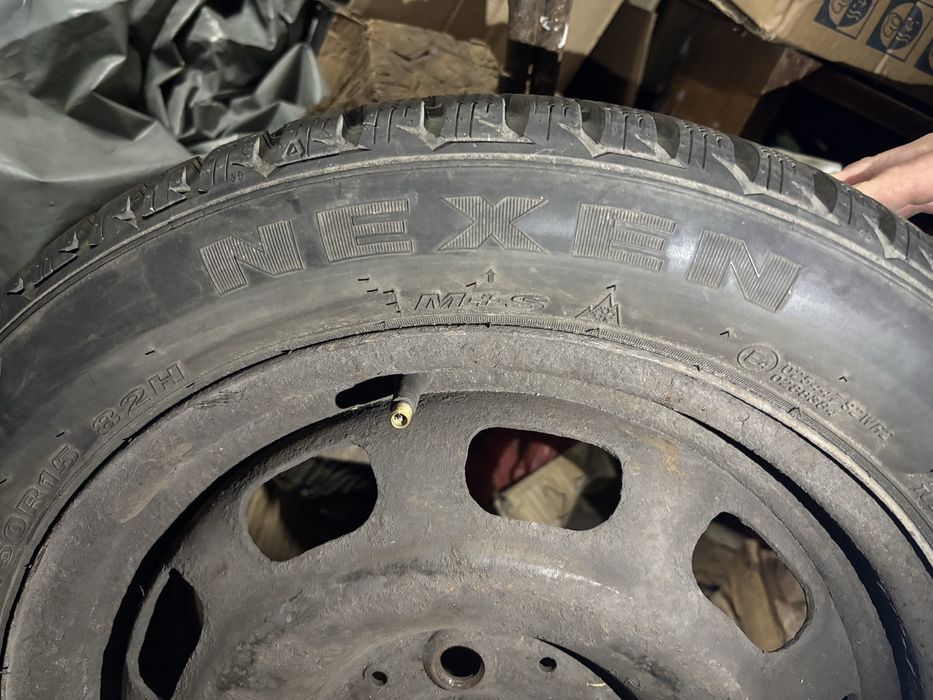 Зимни гуми Nexen 195х50х15 с джанти