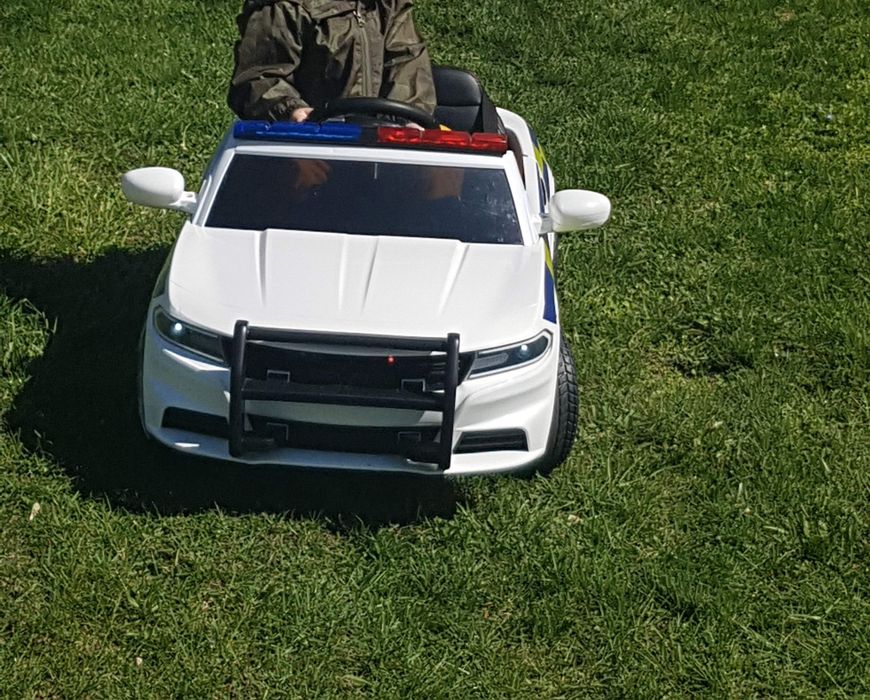 Masinuta electrica de politie cu sirena, girofar si megafon, alb