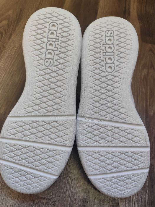 Нови оригинални маратонки Adidas Tensaur C