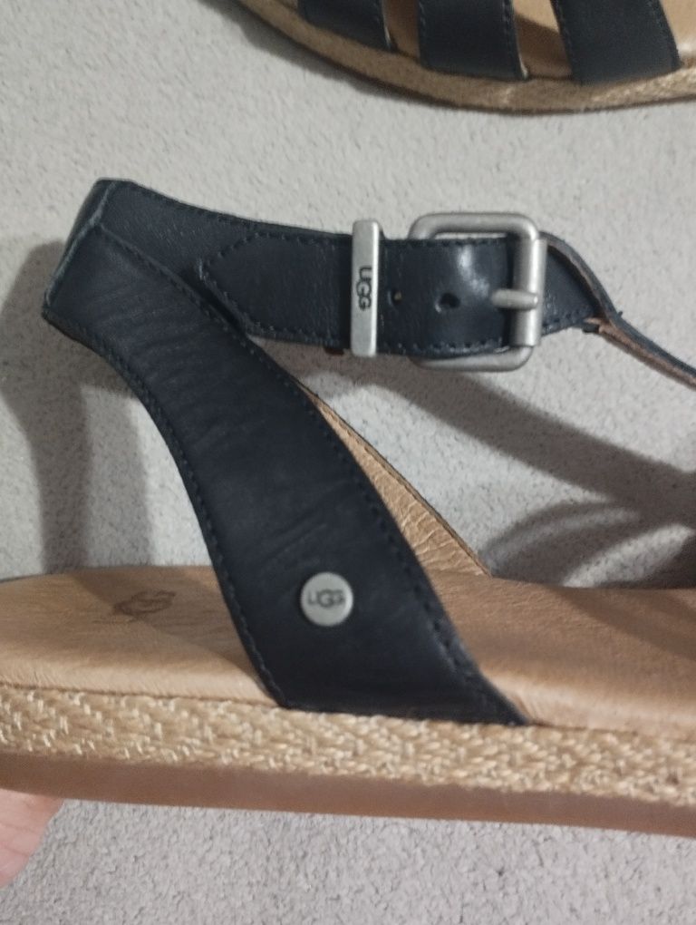 Sandale UGG Australia Lanette