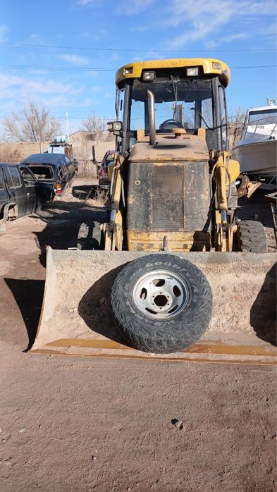 Продается экскаватор 3в1