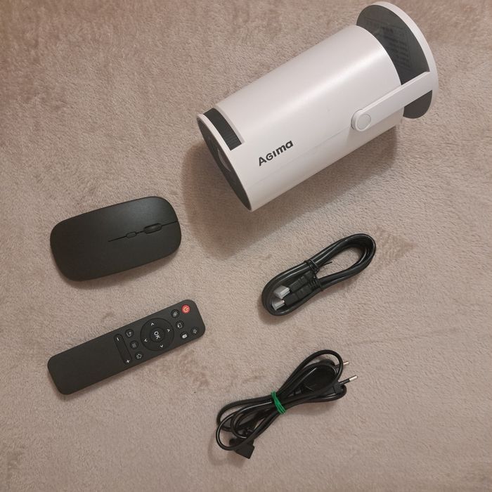 Videoproiector suport 4k