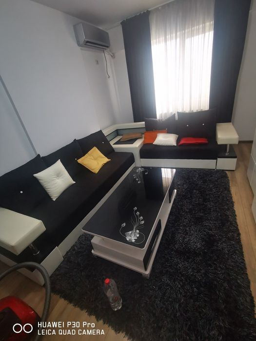 Vand mobilier de camera in stare f buna