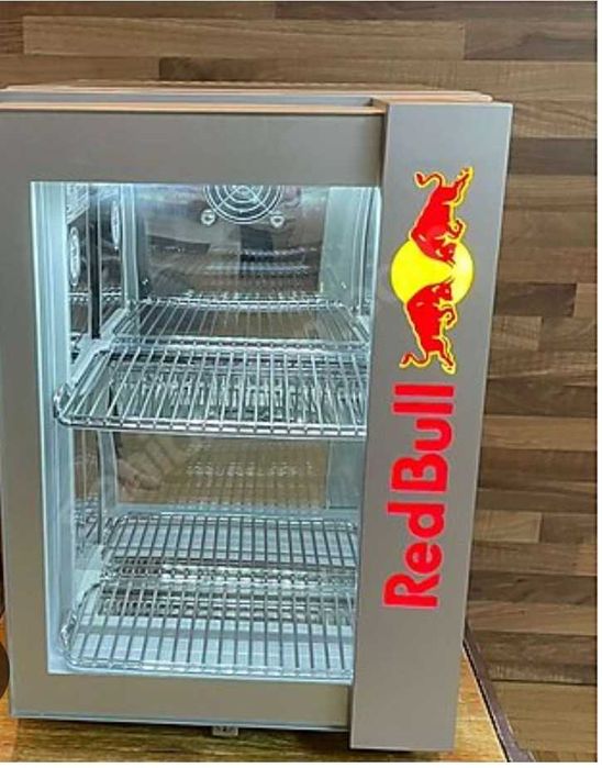 Хладилник RedBull