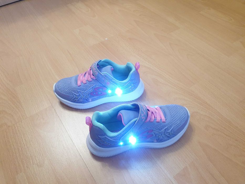 Adidasi fete Skechers S-Lights Jumpsters-Wishful Star cu LED-uri nr.32